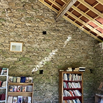 Un lavoir et des mots - MOUSSY