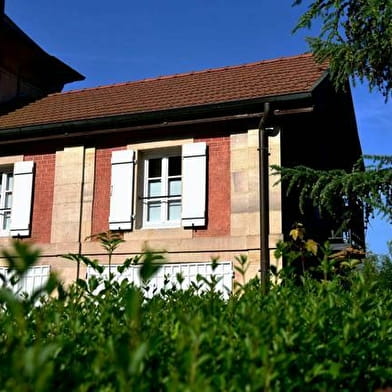 Le Chalet des Platanes