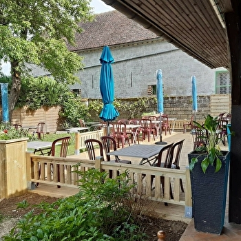 L'Essentiel chez Dino - SAINT-DENIS-LES-SENS