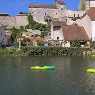 Pagayer sur l'Ognon (canoë-Kayak) - Onlycamp Pesmes
