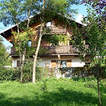 Le chalet de Maroussia et Sébastien - DOUCIER
