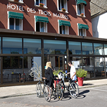 Les Trois Maures - VERDUN-CIEL