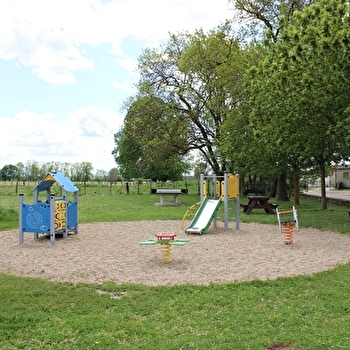 Aire de pique-nique de Quincey - QUINCEY