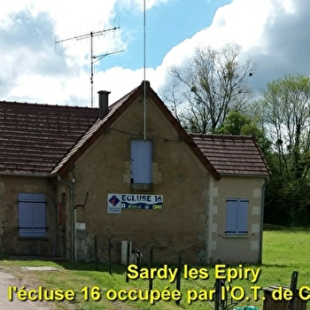 Aire de Pique-Nique - SARDY-LES-EPIRY