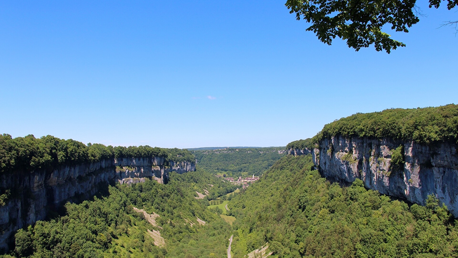 Au Bord de la Reculée - 13R