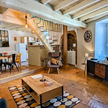 Le 16 Sous les Trémières - FLEUREY-SUR-OUCHE