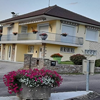 Gîte des Rosiers - COUSANCE