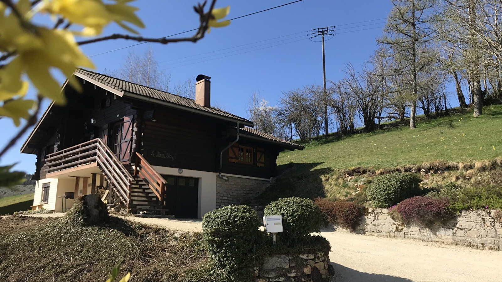Au Doubs Chalet du Jura