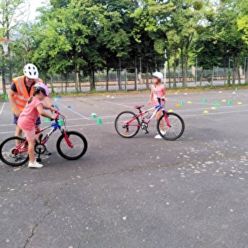 Initiation au vélo et à la draisienne - SOLUTRE-POUILLY