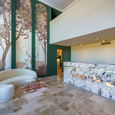 Hôtel Restaurant Le Clos des Arts