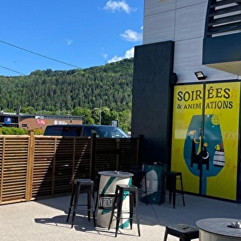 V and B - CHAMPAGNOLE