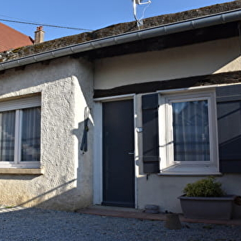 Meublé Chez les Domdoms - BUCEY-LES-GY