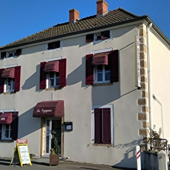 Le Restaurant des Voyageurs - SAINT-JULIEN-DE-CIVRY