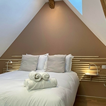 Into The Wine - DIJON