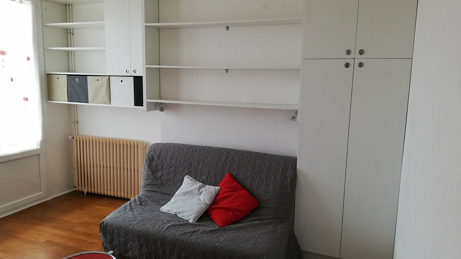 Joli F1 meublé au coeur de Paray