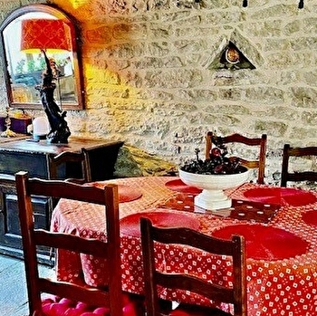 La petite écurie de Liconnas - VAL SURAN