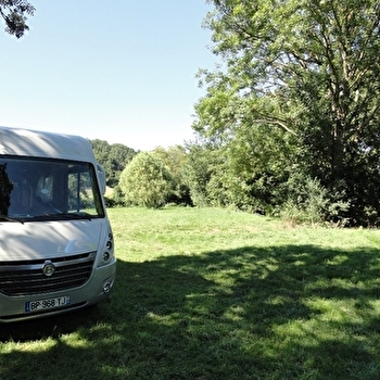 Aire de Camping-car - LOURNAND
