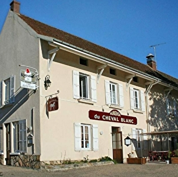 Auberge du Cheval Blanc - MARCILLY-LES-BUXY