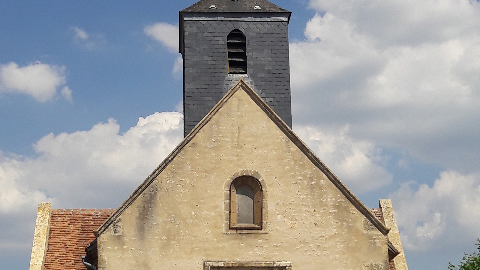 Eglise Sainte Marie-Madeleine à Isenay