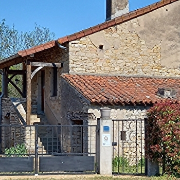 Gîte de Fontenaille - CHAMPAGNY-SOUS-UXELLES