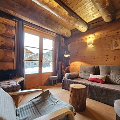 Les Humaneries - Appartement  'Le Lodge Deer' en chalet - B402FLO02