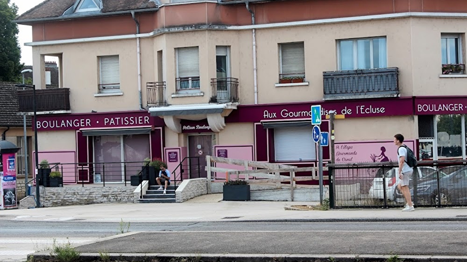 Boulangerie Pâtisserie 'Aux Gourmandises de l'Écluse'