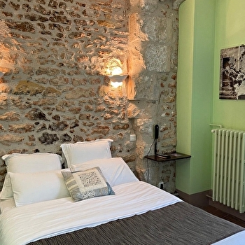 Hôtel-restaurant Le Grand Monarque - DONZY