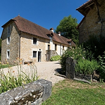Le gîte de Pierre - MARIGNA-SUR-VALOUSE
