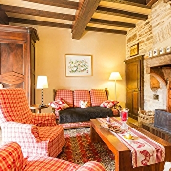 La Cour Maubert - MONTCEAU-ET-ECHARNANT