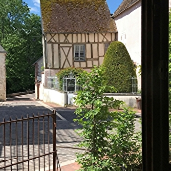 Les Charmilles - SAINT-FARGEAU