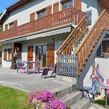 Le gîte des Ours - LES NANS