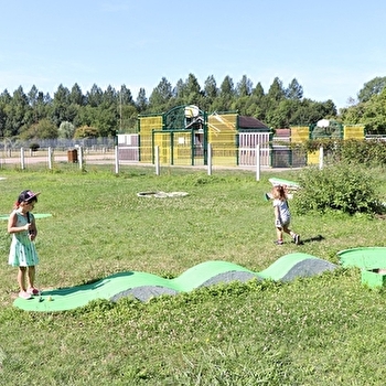 Mini-golf - COULANGES-SUR-YONNE