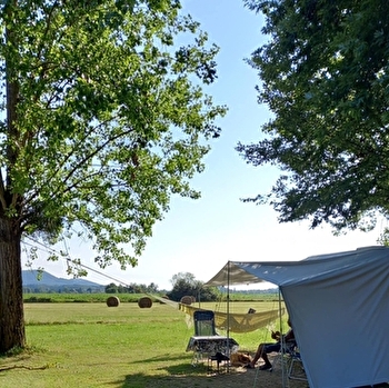 Camping l'Esplanade - CROMARY