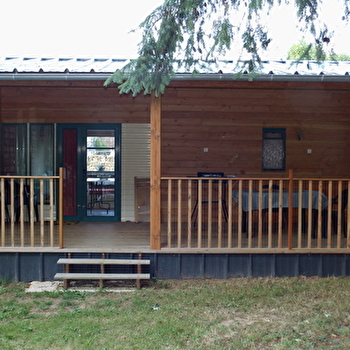 Le cèdre - MONTLAY-EN-AUXOIS