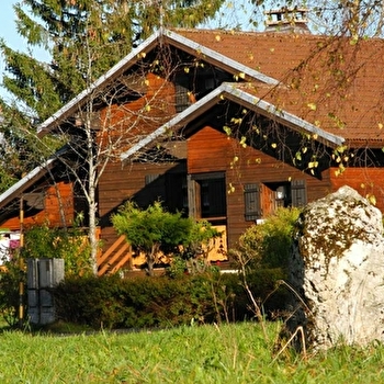 Sur les Mottes - CERNIEBAUD