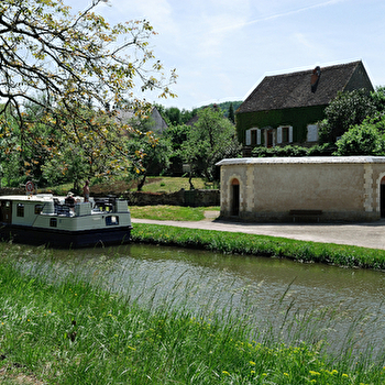 Halte nautique de Villiers-sur-Yonne - VILLIERS-SUR-YONNE