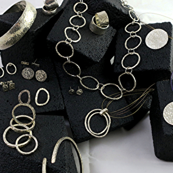 Atelier Myriam Sugasaga - PRIZY