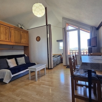 Le planté de bâton - Studio en résidence - R232CHA00 - LES ROUSSES