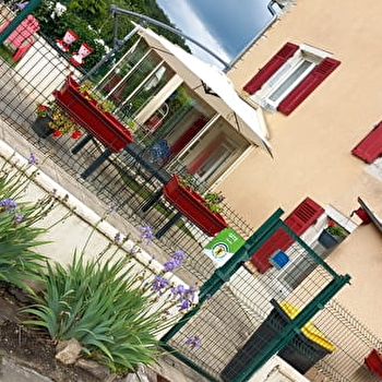 Gîte Les Pivoines Blanches - HYEVRE-MAGNY