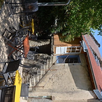 Gîte à la ferme - 'Le Nid' - PASSENANS