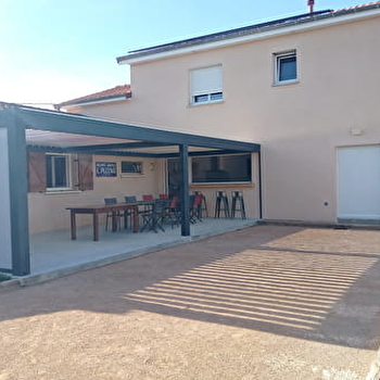 Chez Nelly - VERSAUGUES