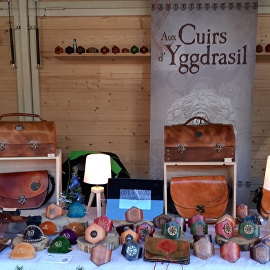 Aux cuirs  d'Yggdrasil