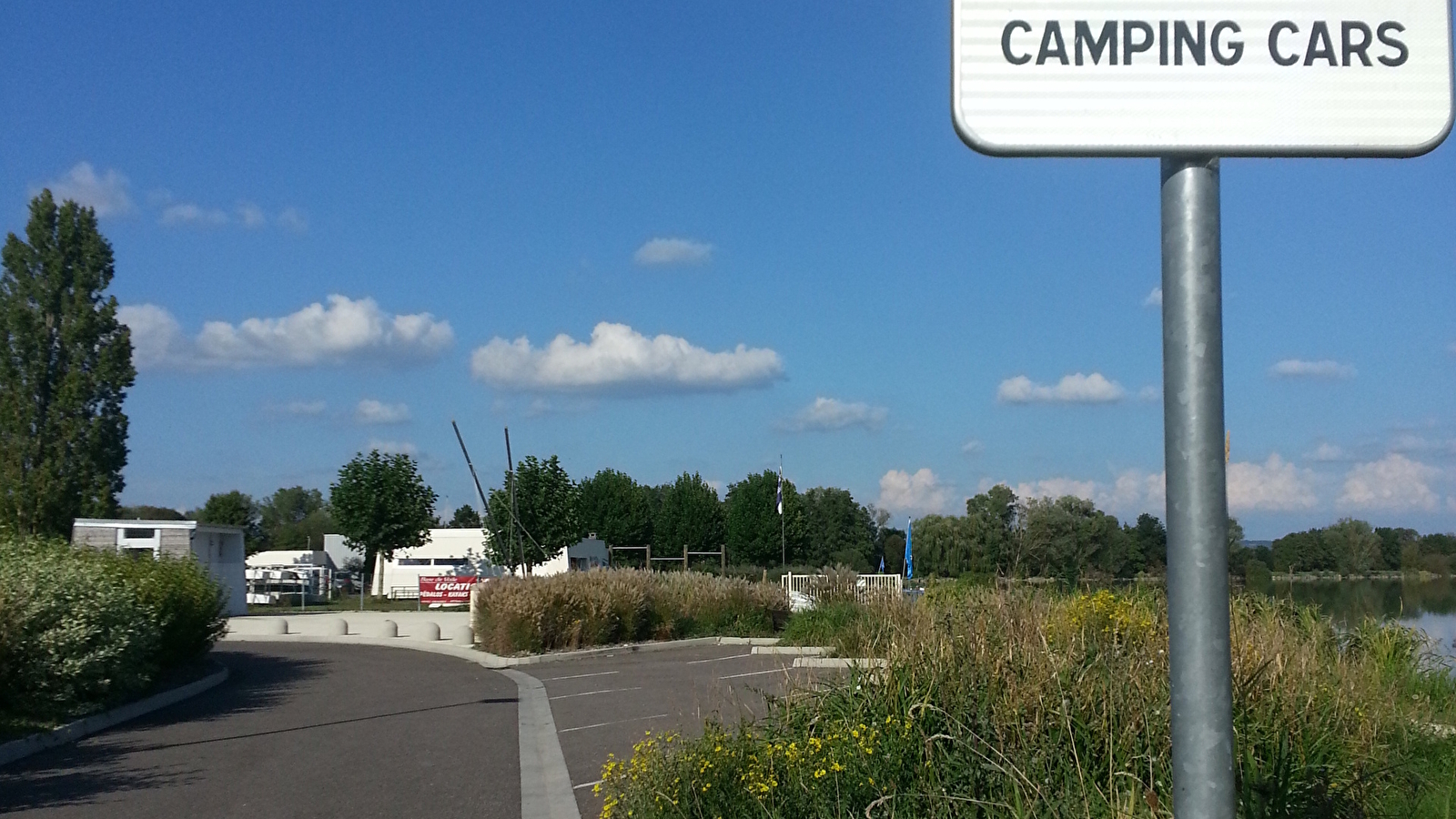Aire de stationnement Camping-car