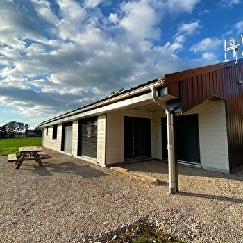 La Grande Ecurie - CERNIEBAUD