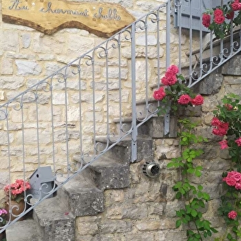 Au Charmant Chablis - CHAMPAGNOLE