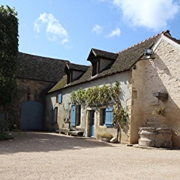 CHATEAU DE LA VELLE - MEURSAULT