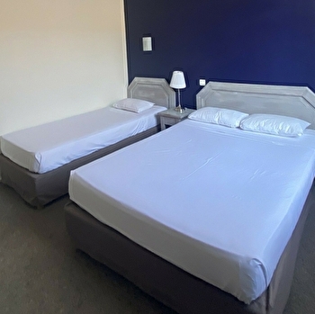 Le Corbeau - Hôtel*** - AUXONNE