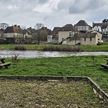 Aire de pique nique - TOULON-SUR-ARROUX