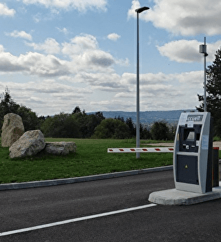 Aire de stationnement camping-car P1 - CLAIRVAUX-LES-LACS