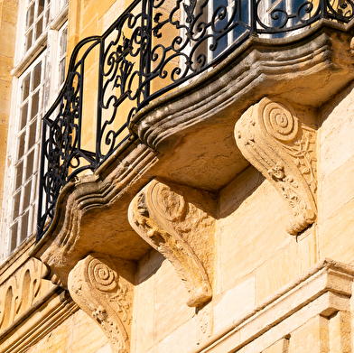 Cloître de la Basilique - Ancien prieuré Notre-Dame